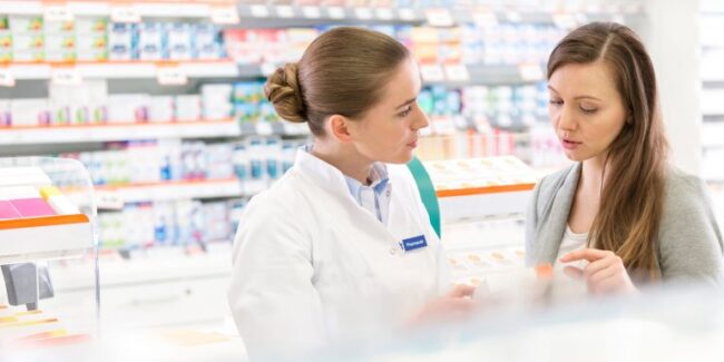 1455701042-pharmacistandpatient-768×384